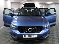 Volvo XC40 RECHARGE T4 R-DESIGN 7