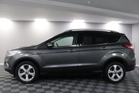 Ford Kuga TITANIUM X 18