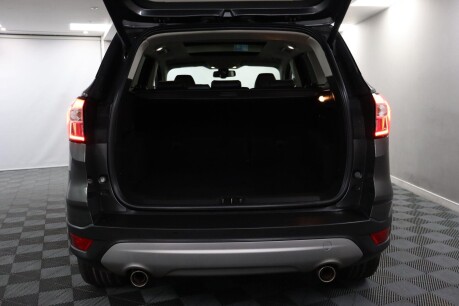 Ford Kuga TITANIUM X 38