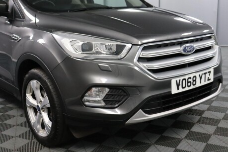Ford Kuga TITANIUM X 24