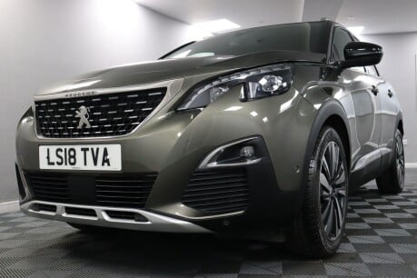 Peugeot 3008 S/S GT LINE PREMIUM 28