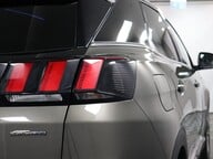 Peugeot 3008 S/S GT LINE PREMIUM 23