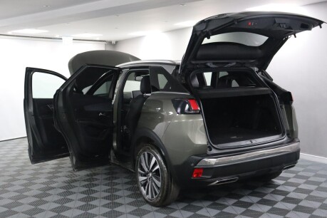 Peugeot 3008 S/S GT LINE PREMIUM 16