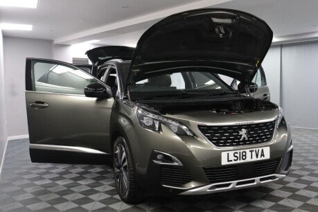 Peugeot 3008 S/S GT LINE PREMIUM 19