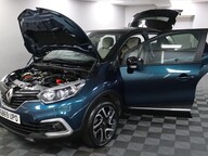 Renault Captur ICONIC TCE 16