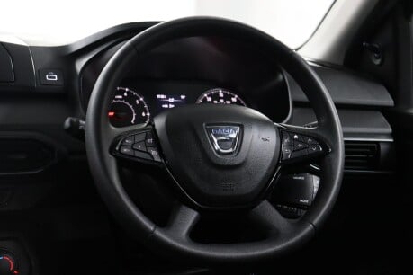 Dacia Sandero ESSENTIAL SCE 41