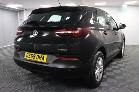 Vauxhall Grandland X SE 11