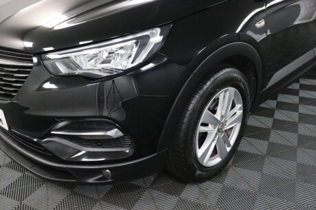 Vauxhall Grandland X SE 31