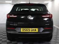 Vauxhall Grandland X SE 8