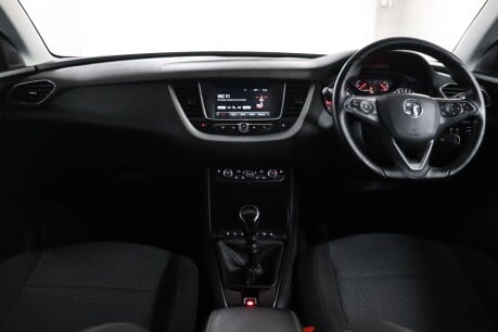 Vauxhall Grandland X SE 38