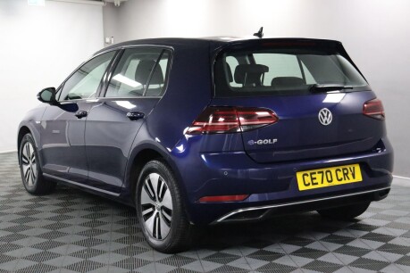 Volkswagen Golf E-GOLF 10