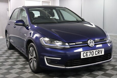 Volkswagen Golf E-GOLF 8