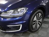 Volkswagen Golf E-GOLF 22