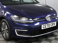 Volkswagen Golf E-GOLF 8