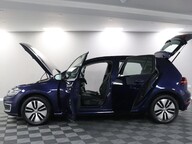 Volkswagen Golf E-GOLF 12