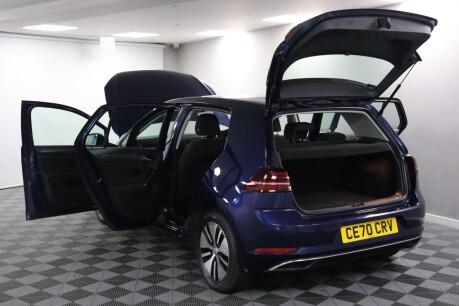 Volkswagen Golf E-GOLF 15