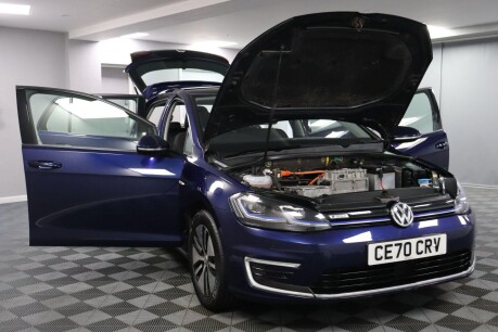 Volkswagen Golf E-GOLF 18
