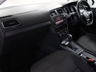 Volkswagen Golf E-GOLF 29