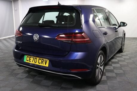 Volkswagen Golf E-GOLF 11