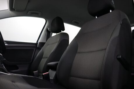 Volkswagen Golf E-GOLF 35