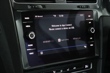 Volkswagen Golf E-GOLF 37