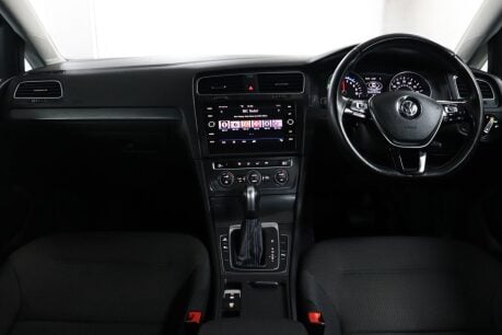 Volkswagen Golf E-GOLF 41