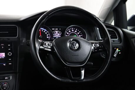 Volkswagen Golf E-GOLF 46