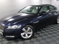 Jaguar XF D PORTFOLIO 19