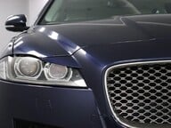 Jaguar XF D PORTFOLIO 24