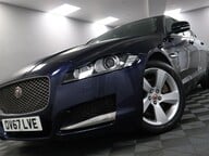 Jaguar XF D PORTFOLIO 31