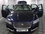 Jaguar XF D PORTFOLIO 6