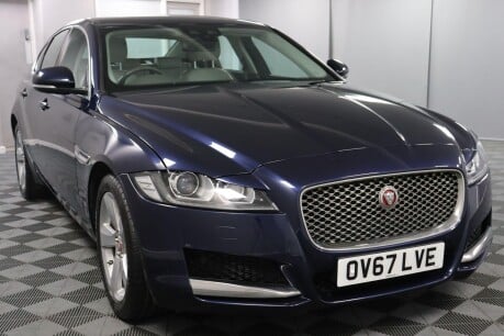 Jaguar XF D PORTFOLIO 29