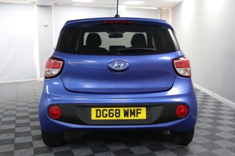 Hyundai i10 GO SE 8