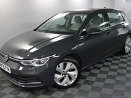 Volkswagen Golf STYLE TSI 19