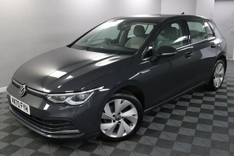 Volkswagen Golf STYLE TSI