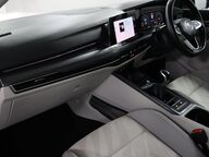 Volkswagen Golf STYLE TSI 21