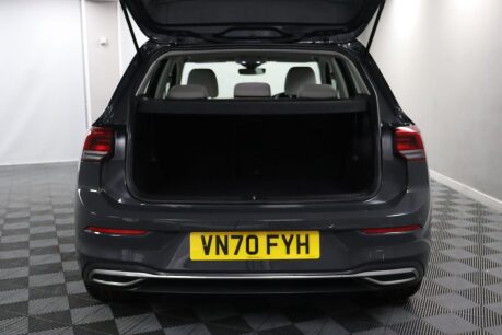 Volkswagen Golf STYLE TSI 33