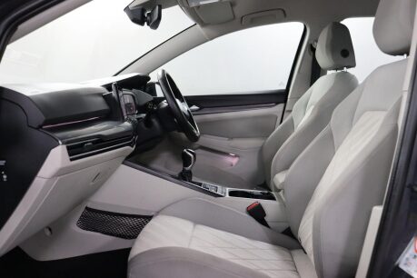 Volkswagen Golf STYLE TSI 39