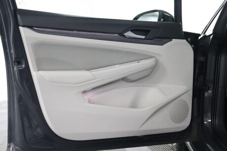 Volkswagen Golf STYLE TSI 23