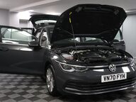 Volkswagen Golf STYLE TSI 38