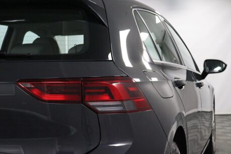 Volkswagen Golf STYLE TSI 40