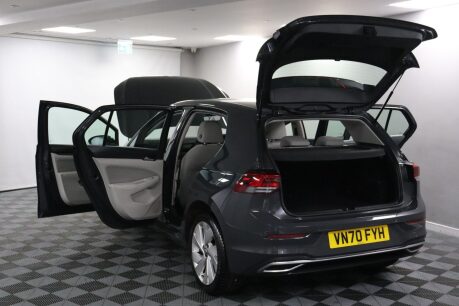 Volkswagen Golf STYLE TSI 7