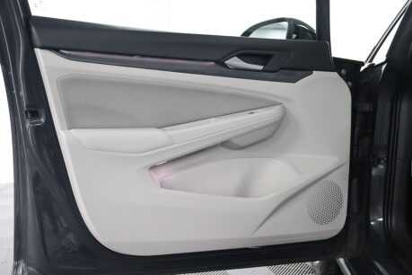 Volkswagen Golf STYLE TSI 26