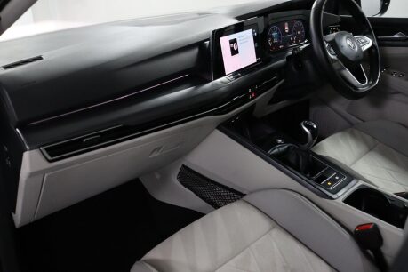 Volkswagen Golf STYLE TSI 24