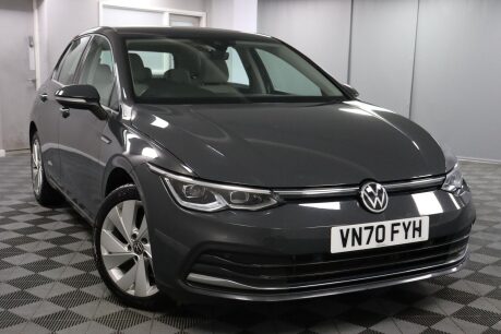 Volkswagen Golf STYLE TSI 8