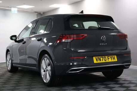 Volkswagen Golf STYLE TSI 17