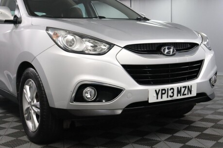 Hyundai ix35 PREMIUM CRDI  24