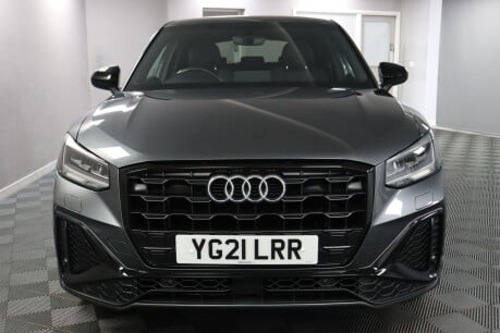 Audi Q2 TFSI S LINE BLACK EDITION 2