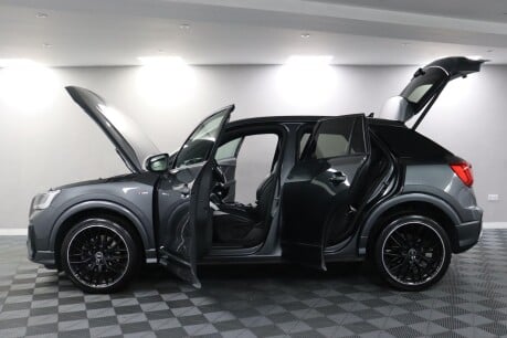 Audi Q2 TFSI S LINE BLACK EDITION 4