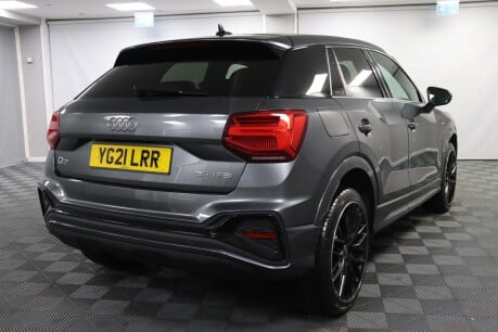 Audi Q2 TFSI S LINE BLACK EDITION 11